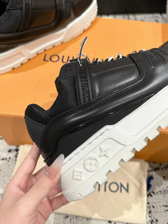 Louis Vuitton Shoe 